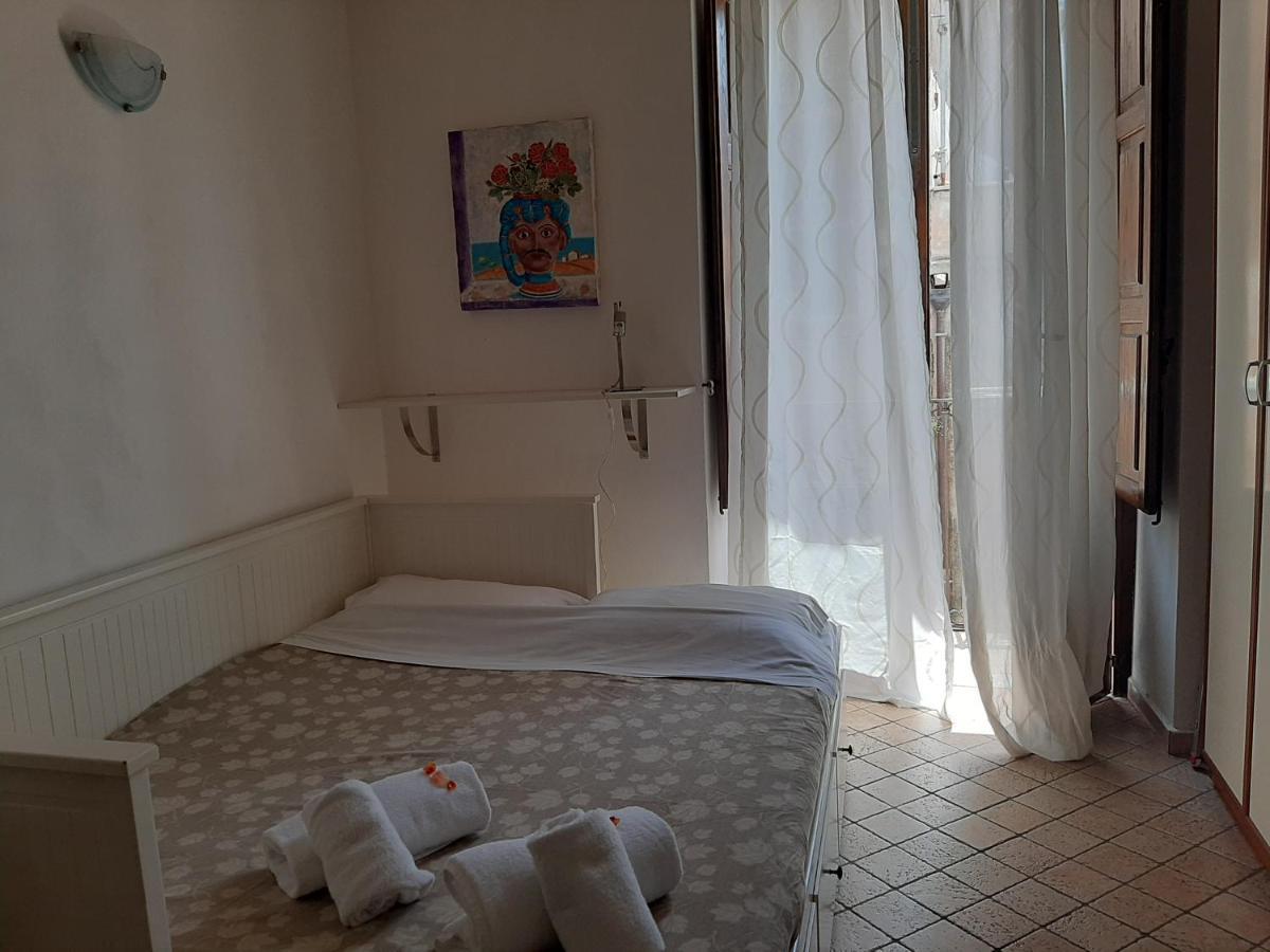 Monovano Centro Storico Katanya Dış mekan fotoğraf