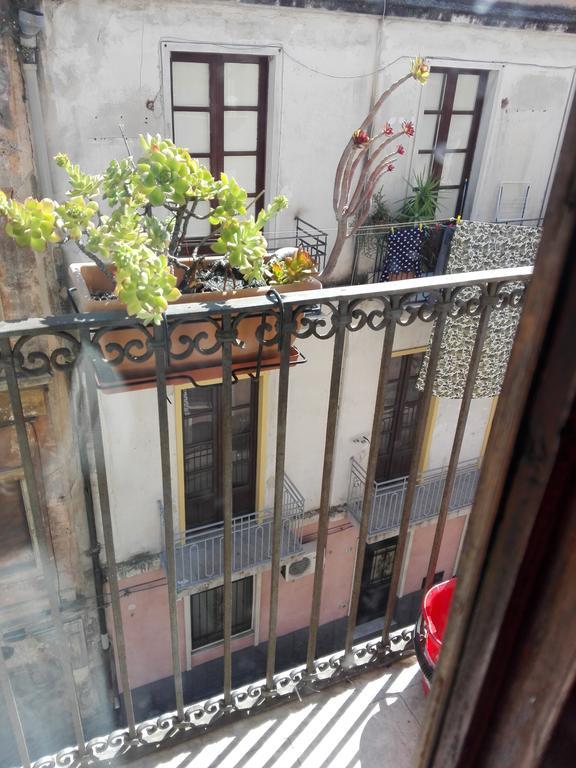 Monovano Centro Storico Katanya Dış mekan fotoğraf